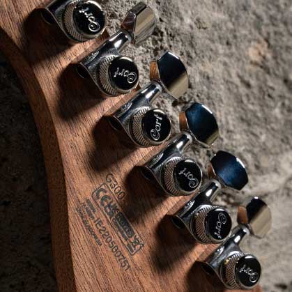 Cort® Staggered Locking Tuners