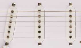 SQUIER SINGLE-COIL PICKUPS