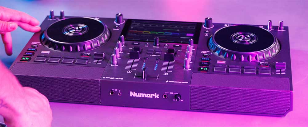 POWERFUL PRO DJ LIGHTING INTEGRATION AND CONTROL