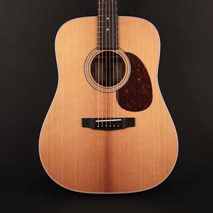SOLID SITKA SPRUCE TOP