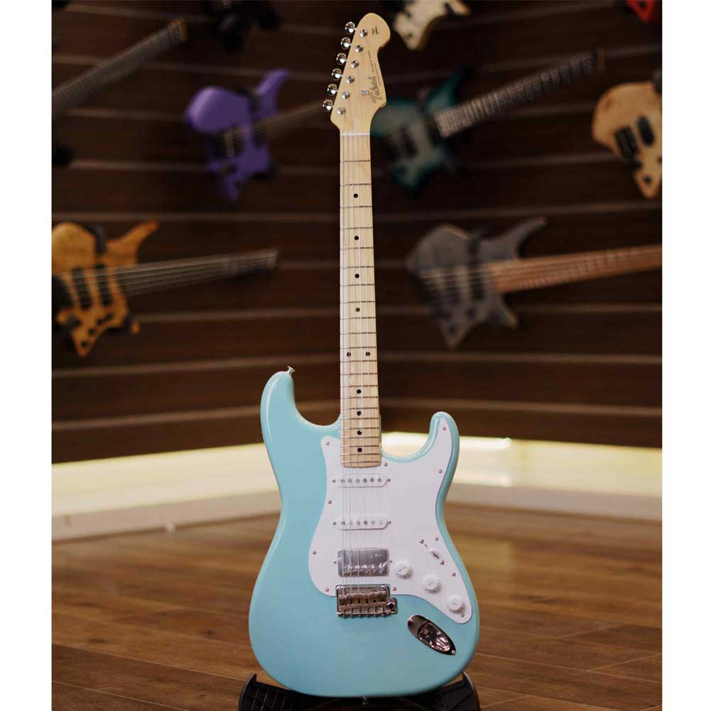 Tokai AST 423-101 SB Classic S-Style with PAF Bridge Pickup Sonic Blue with hardcase Made in Japan