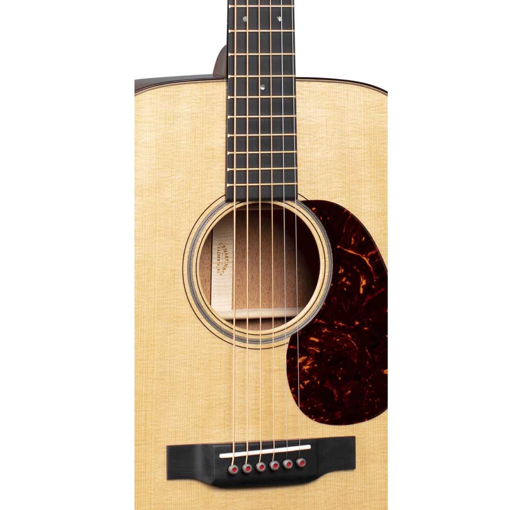 Martin 000-18 Natural Modern Deluxe Electro Acoustic Guitar Fishman Aura VT Blend pickup with Hardcase 10D18EMODERNDELUXE
