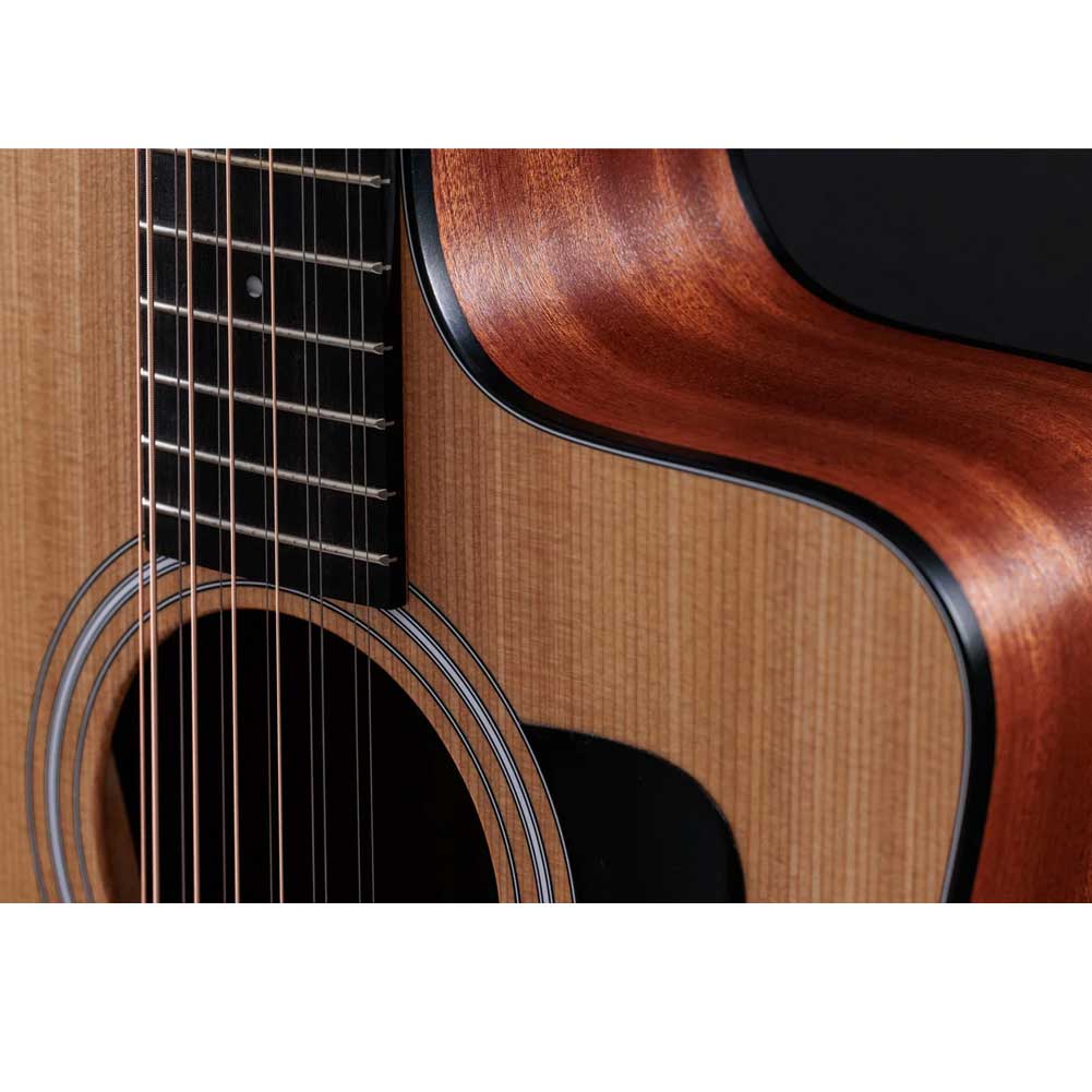 Taylor 150ce Natural Dreadnought 12-string Expression System 2 Electro Acoustic Guitar with Gig Bag