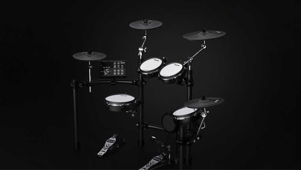 Elegant Curve Design, Simple to Install and Adjust