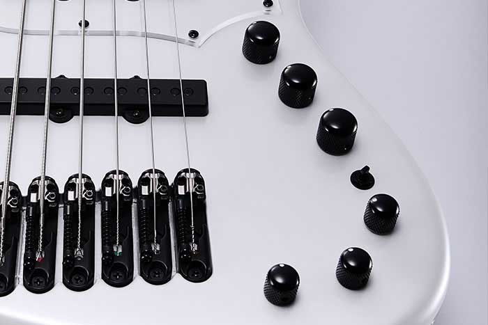 Ibanez Sonitech S Preamp 3-band EQ w/EQ bypass switch (push/pull)