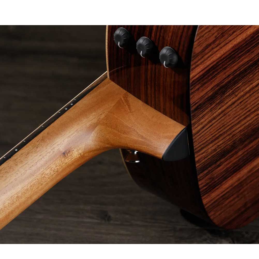 Taylor GS Mini-e Rosewood Plus ES-B electronics Electro Acoustic Guitar with structured gig bag Taylor GS Mini-e Rosewood Plus ES-B electronics Electro Acoustic Guitar with structured gig bag