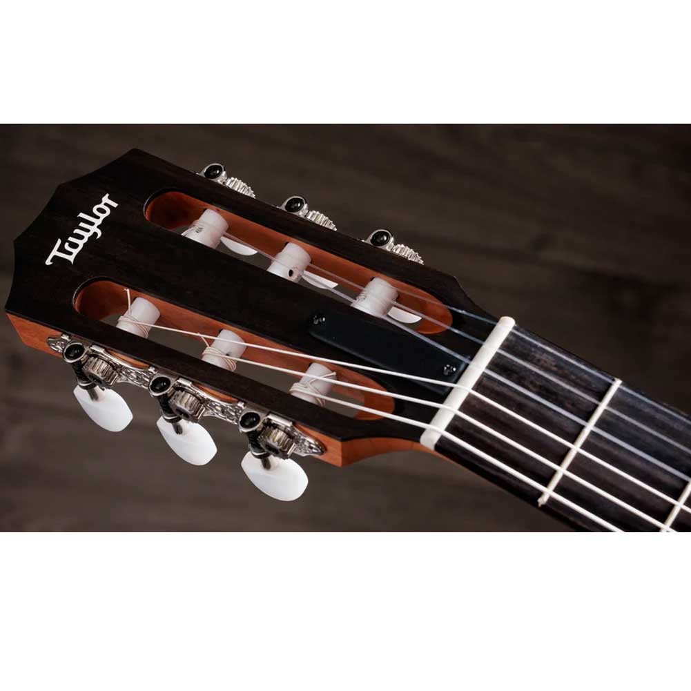 Taylor 112ce-N Natural Grand Concert ES-N pickup Nylon Electro Acoustic Guitar with Gig Bag Taylor 112ce-N Natural Grand Concert ES-N pickup Nylon Electro Acoustic Guitar with Gig Bag