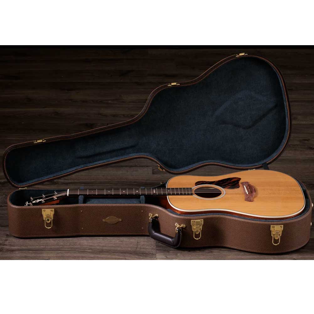 Taylor Gold Label 510e LR Baggs Element VTC Natural Electro Acoustic Guitar with Hardshell case Taylor Gold Label 510e LR Baggs Element VTC Natural Electro Acoustic Guitar with Hardshell case
