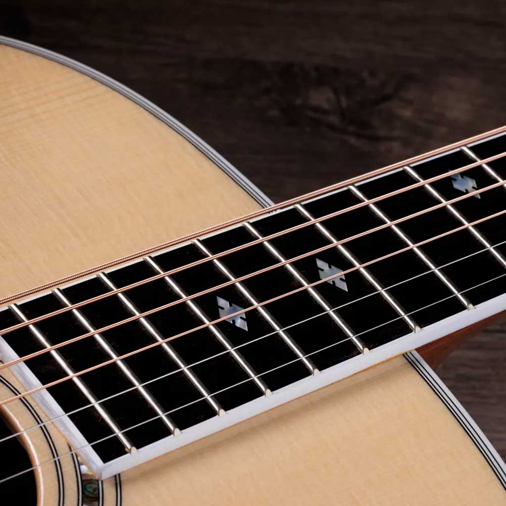 Taylor 815e Legacy Natural LR Baggs Element VTC electronics Electro Acoustic Guitar with Deluxe Hard Shell Case Taylor 815e Legacy Natural LR Baggs Element VTC electronics Electro Acoustic Guitar with Deluxe Hard Shell Case