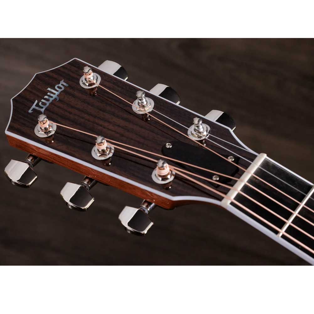 Taylor 815e Legacy Natural LR Baggs Element VTC electronics Electro Acoustic Guitar with Deluxe Hard Shell Case Taylor 815e Legacy Natural LR Baggs Element VTC electronics Electro Acoustic Guitar with Deluxe Hard Shell Case